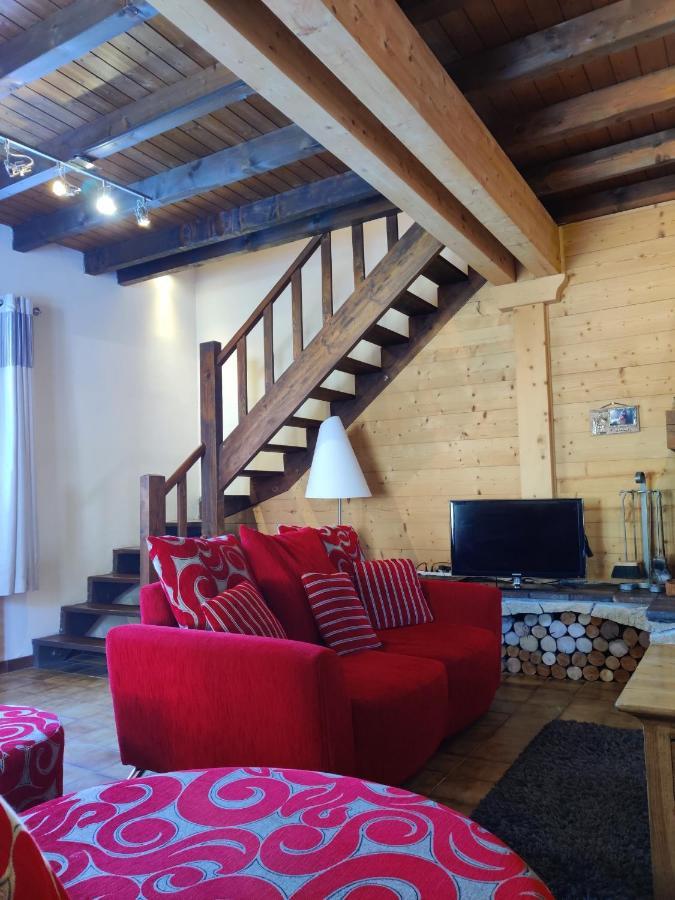 Spacious Ski Chalet In Traditional French Village, Sleeps 8, Four Star With Fibre Broadband Abondance Exterior foto